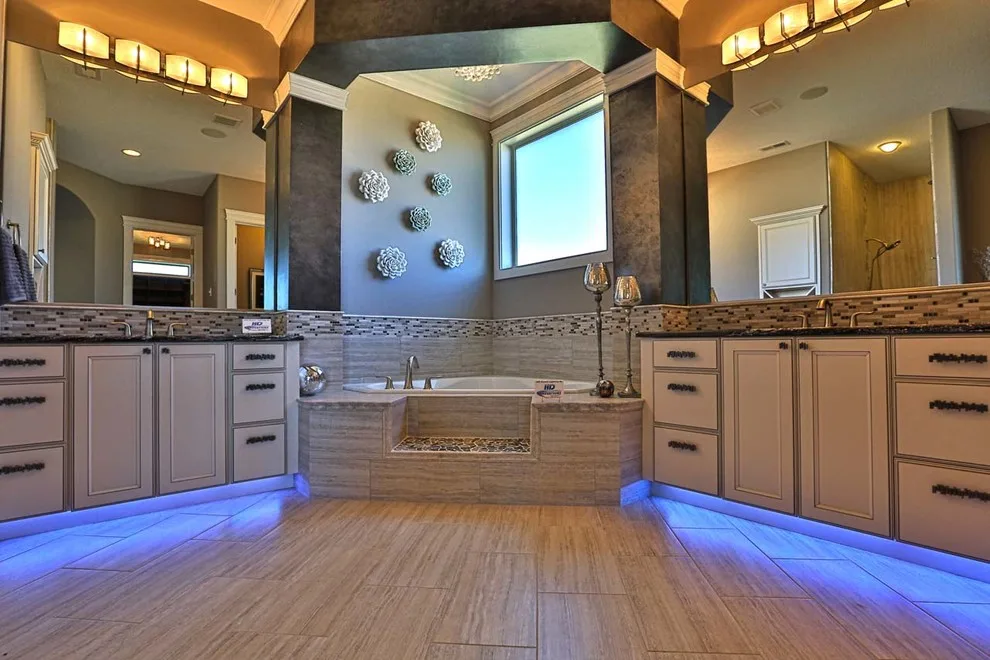 Luxury Bathrooms by Prodigy Homes Inc. - Photo 27