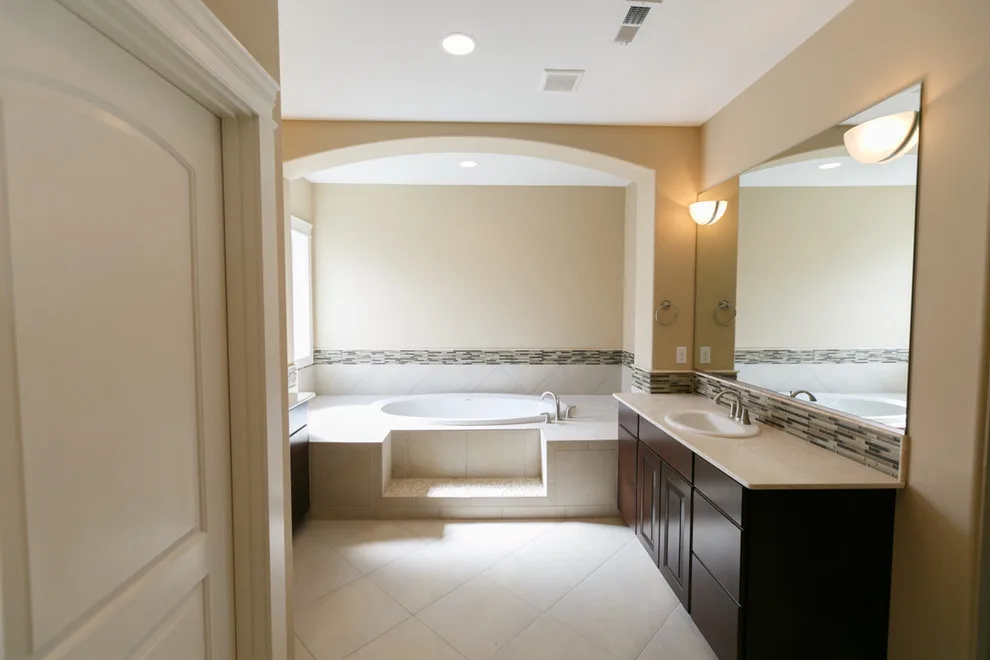 Luxury Bathrooms by Prodigy Homes Inc. - Photo 36