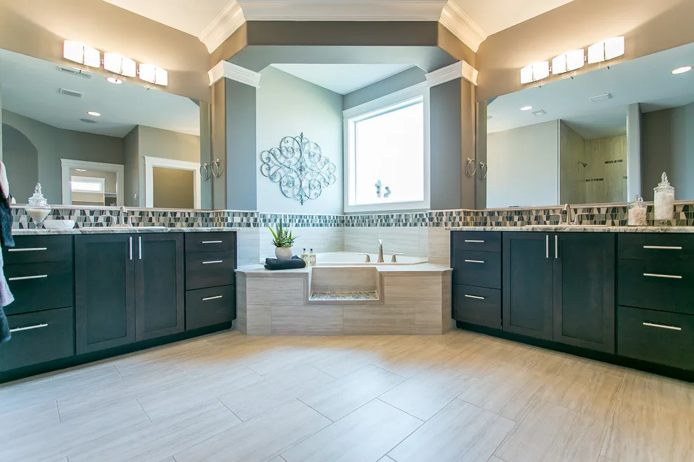 Luxury Bathrooms by Prodigy Homes Inc. - Photo 8