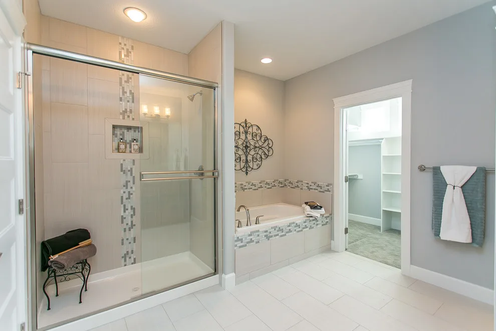 Luxury Bathrooms by Prodigy Homes Inc. - Photo 33