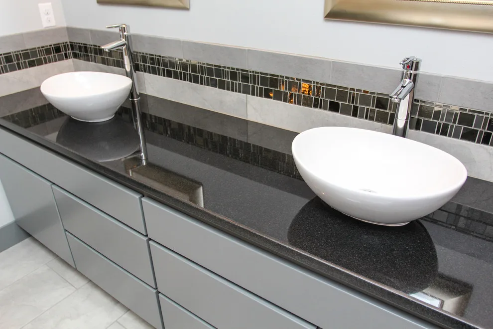 Luxury Bathrooms by Prodigy Homes Inc. - Photo 7