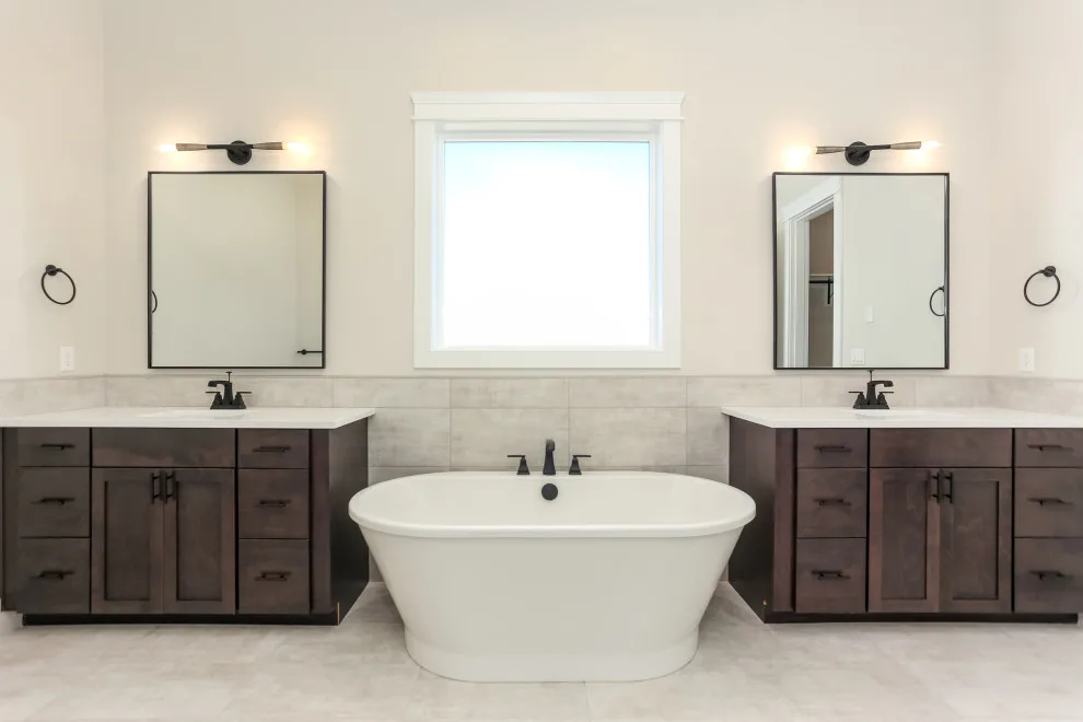 Luxury Bathrooms by Prodigy Homes Inc. - Photo 6
