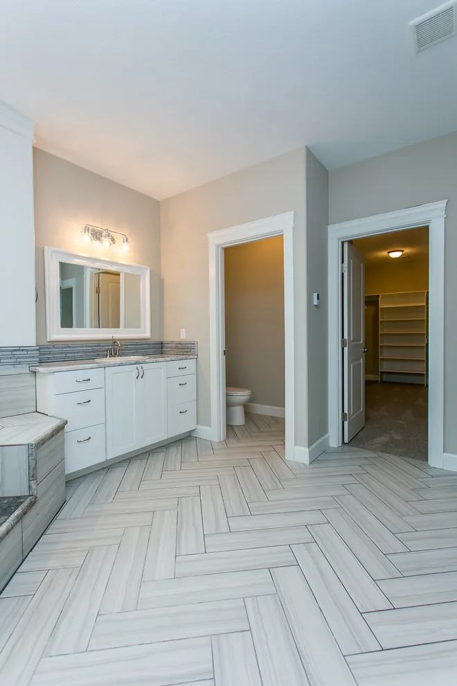 Luxury Bathrooms by Prodigy Homes Inc. - Photo 10