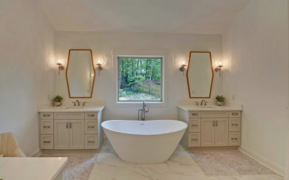 Principal Bathrooms by Southernwood Homes - Photo 33