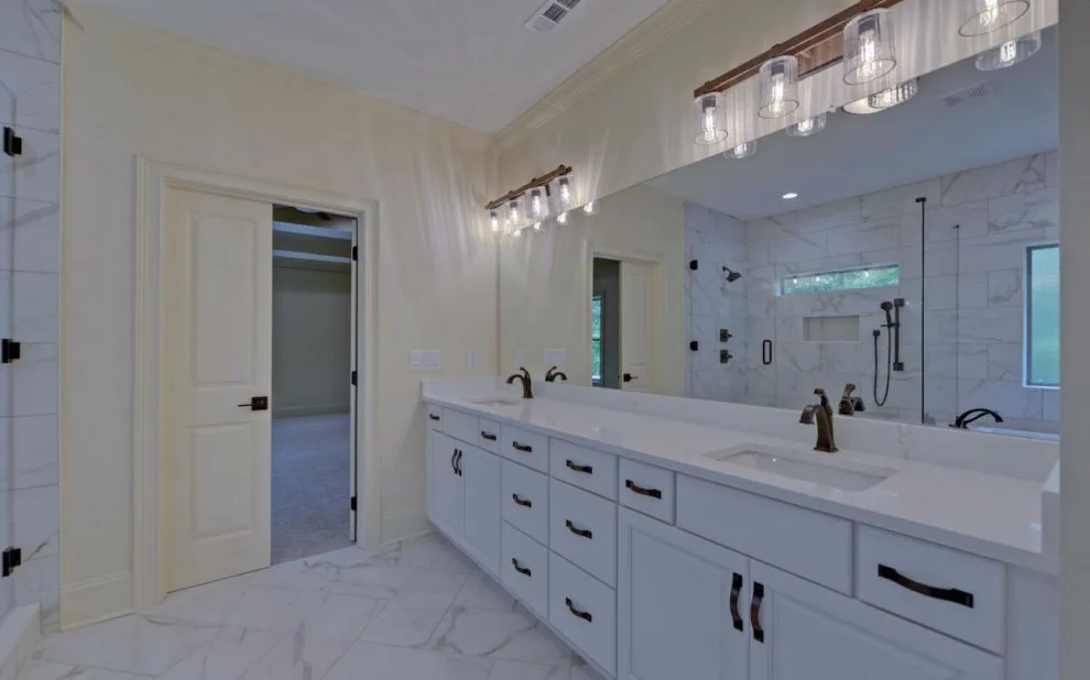 Principal Bathrooms by Southernwood Homes - Photo 92