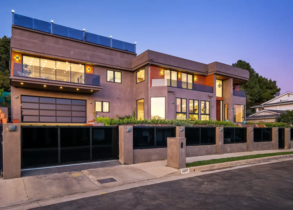Contemporary Home on Mount Olympus by Diditan Group Inc. - Photo 45