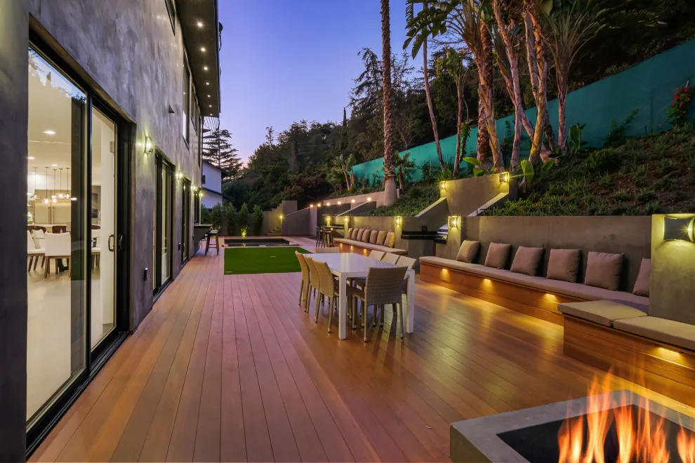 Contemporary Home on Mount Olympus by Diditan Group Inc. - Photo 19
