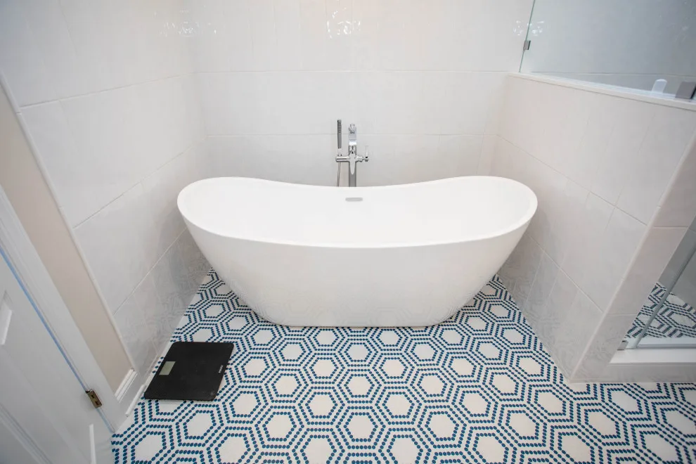 Expertly Designed Master Bath by Baine Contracting, Inc. - Photo 5
