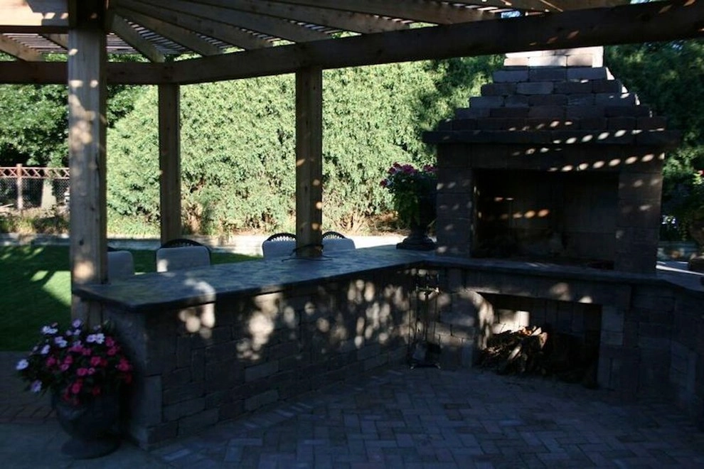 Backyard Kitchen - South Bend by Kuert Outdoor Living - Photo 2