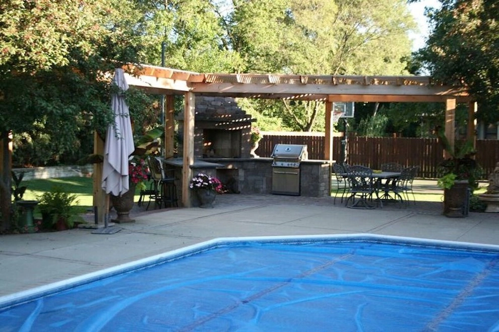 Backyard Kitchen - South Bend by Kuert Outdoor Living - Photo 8