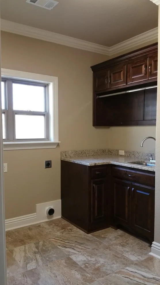 Renaissance Homes, Inc - Photo 11