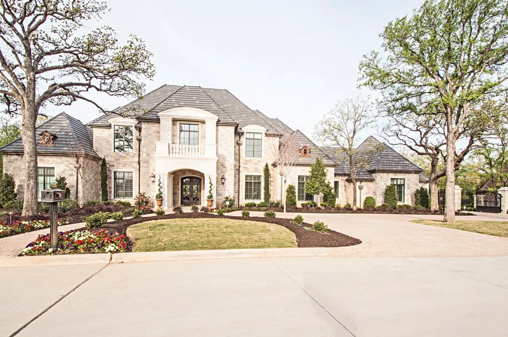 Mayes Stylish Bespoke Residence by Will Steed Homes, Inc. - Photo 23