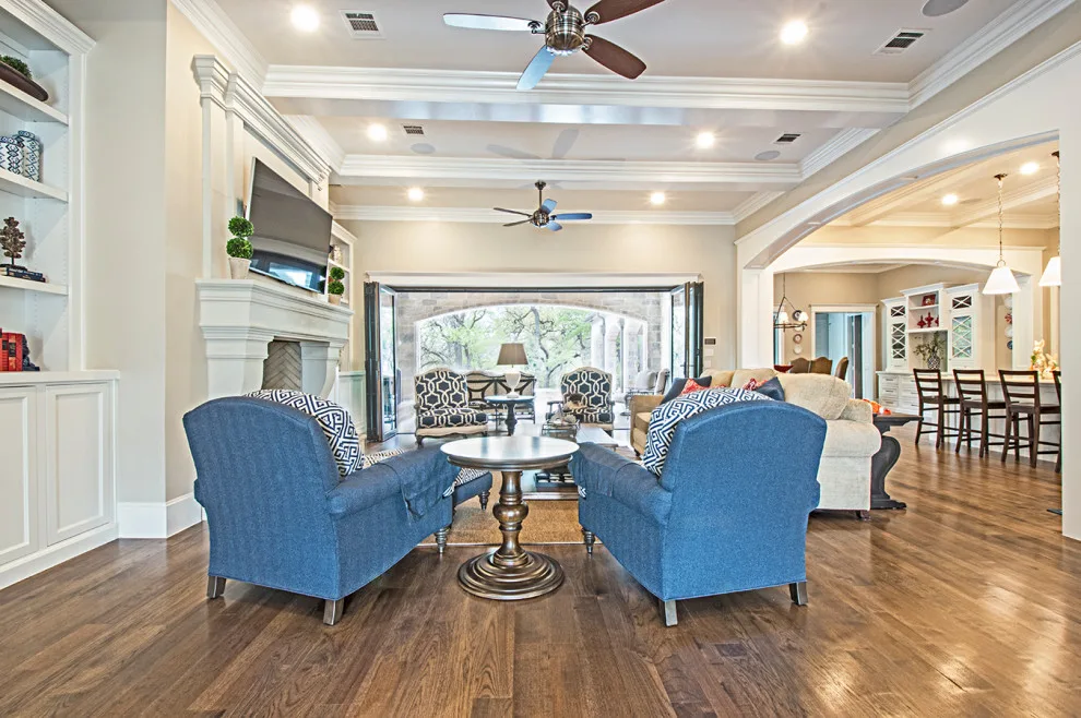 Mayes Stylish Bespoke Residence by Will Steed Homes, Inc. - Photo 9