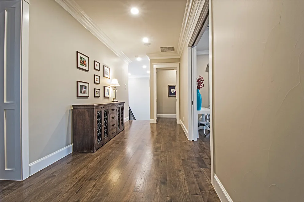 Mayes Stylish Bespoke Residence by Will Steed Homes, Inc. - Photo 16