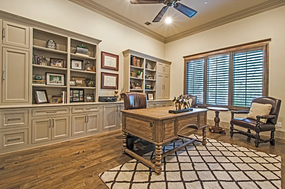 Mayes Stylish Bespoke Residence by Will Steed Homes, Inc. - Photo 55