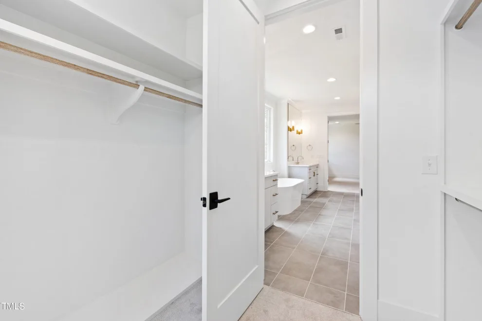 Mayview Residence One by DJF Builders Inc - Photo 49