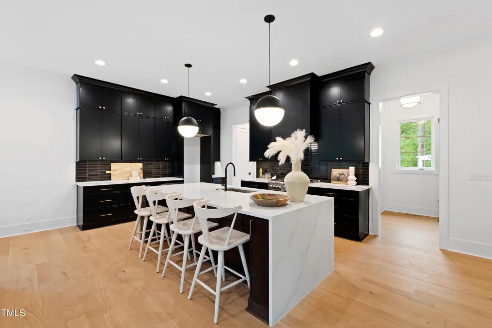 Mayview Residence One by DJF Builders Inc - Photo 48