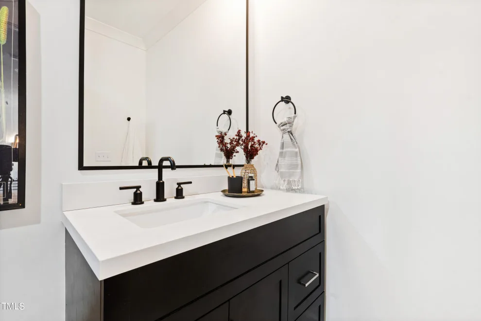 Mayview Residence One by DJF Builders Inc - Photo 29