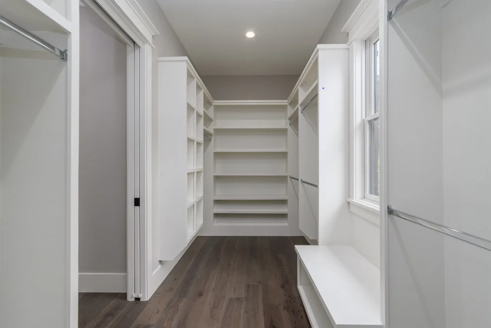 McCain-Lieberman by Front Light Building Co. - Photo 6