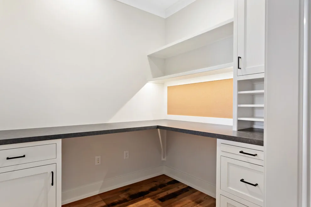 Meadowview 2018 Model by Farinelli Construction, Inc. - Photo 4