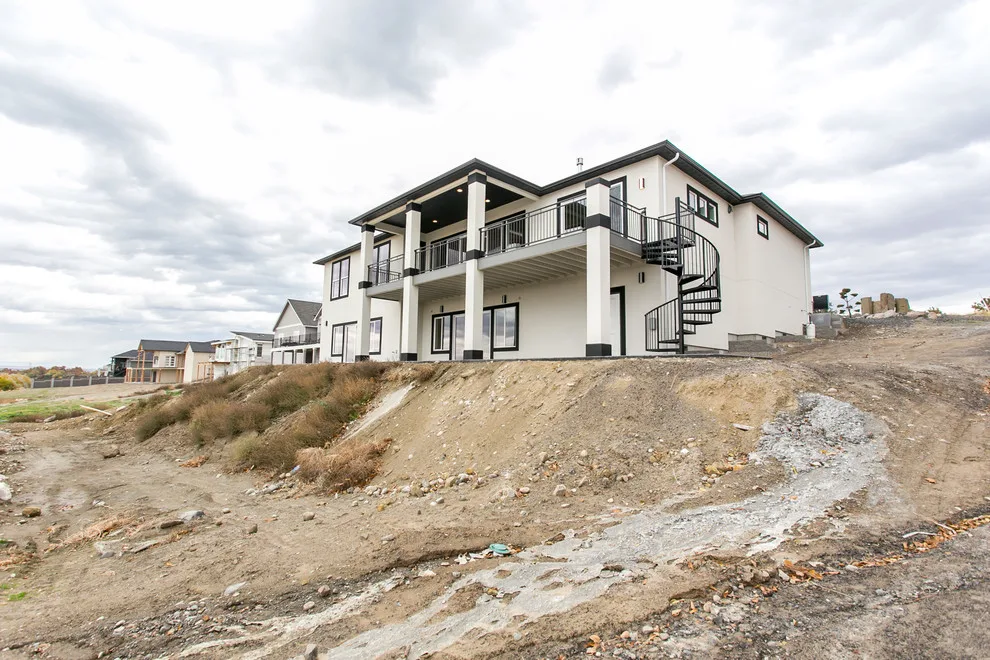 Altered Mixture by Prodigy Homes Inc. - Photo 30