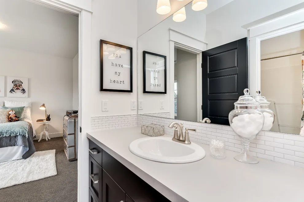 Contemporary Farmhouse 2016 Spring Parade Champion by Gardner Homes - Photo 16