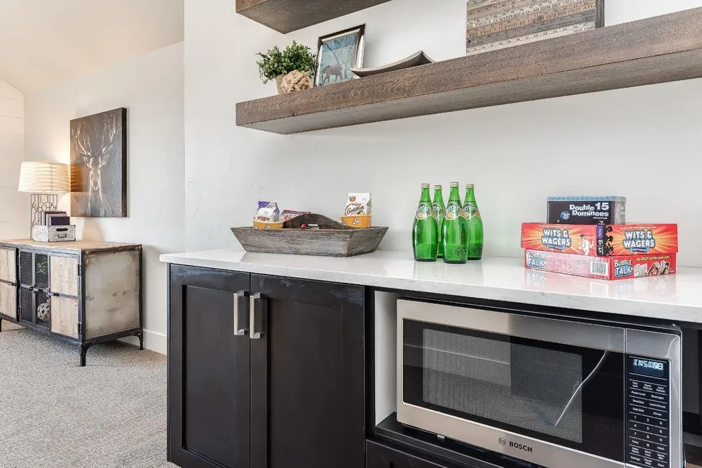 Contemporary Farmhouse 2016 Spring Parade Champion by Gardner Homes - Photo 2
