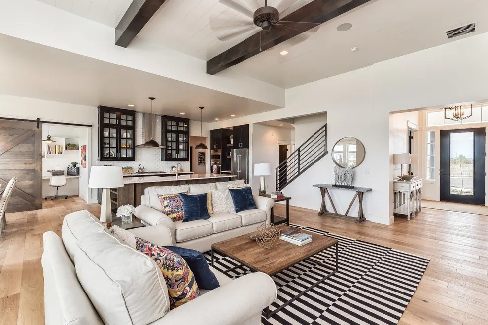 Contemporary Farmhouse 2016 Spring Parade Champion by Gardner Homes - Photo 11