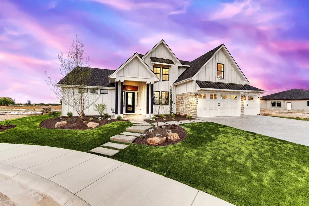 Contemporary Farmhouse 2016 Spring Parade Champion by Gardner Homes - Photo 25