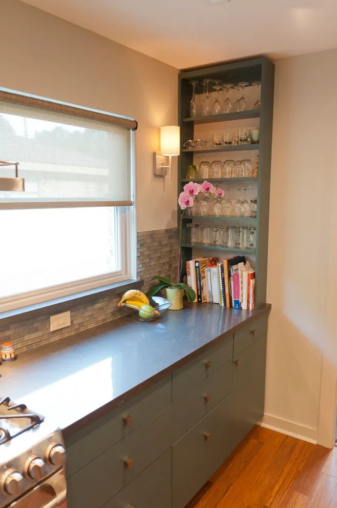 Meyerland Contemporary Kitchen by Crafted Custom Homes + Renovations - Photo 5