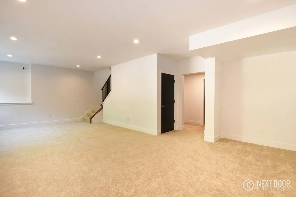 Mid-20th Century Modern by North Cove Builders - Photo 4