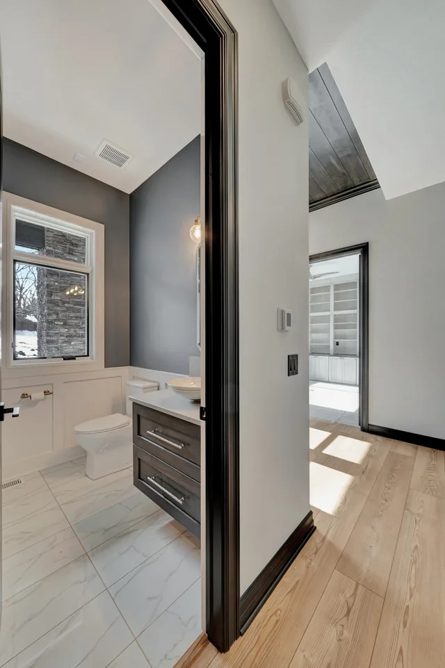 Contemporary Ash 1.5 Level by Sierra Homes (Omaha, NE) - Photo 21