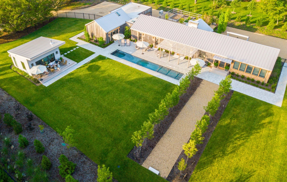 Sleek Summer Hangout by Land Design Associates, Inc. - Photo 2