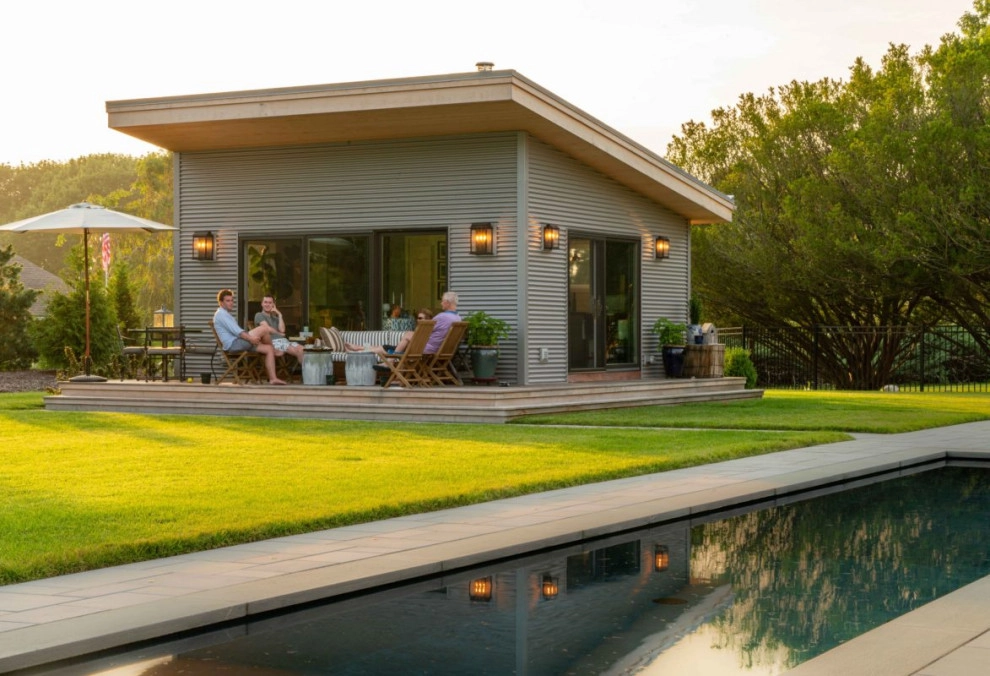 Sleek Summer Hangout by Land Design Associates, Inc. - Photo 3