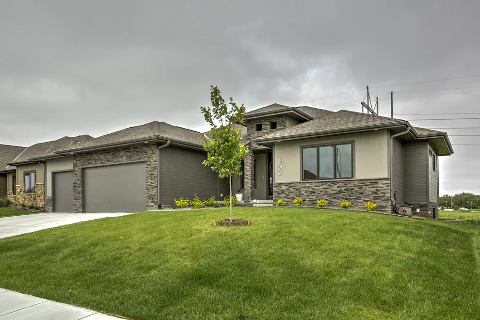 Stunning Contemporary Aruba by Sierra Homes (Omaha, NE) - Photo 21