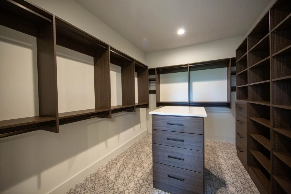 Contemporary Azure Ranch Residence by Duke Homes, Inc. - Photo 22