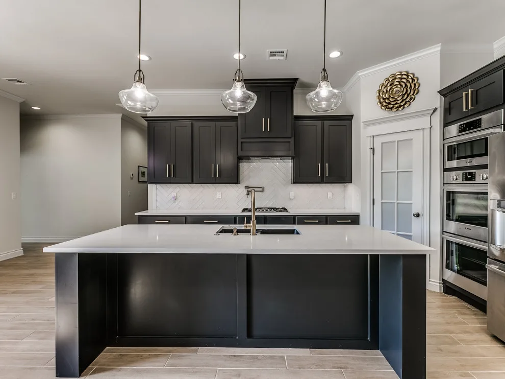 Contemporary Modern Residence by Legacy Construction And Development - Photo 5