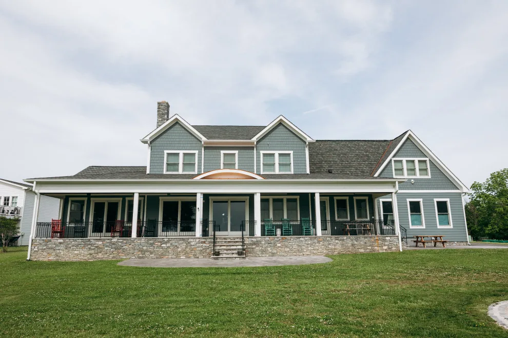 Contemporary Artisans New Residence Construction by Horizon Building - Photo 5
