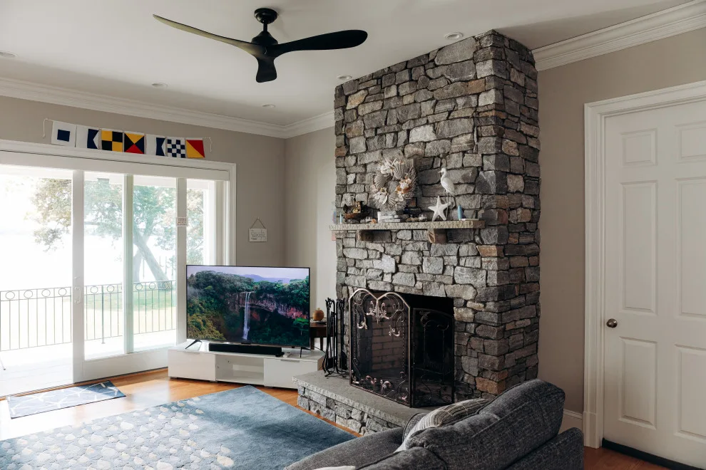 Contemporary Artisans New Residence Construction by Horizon Building - Photo 10