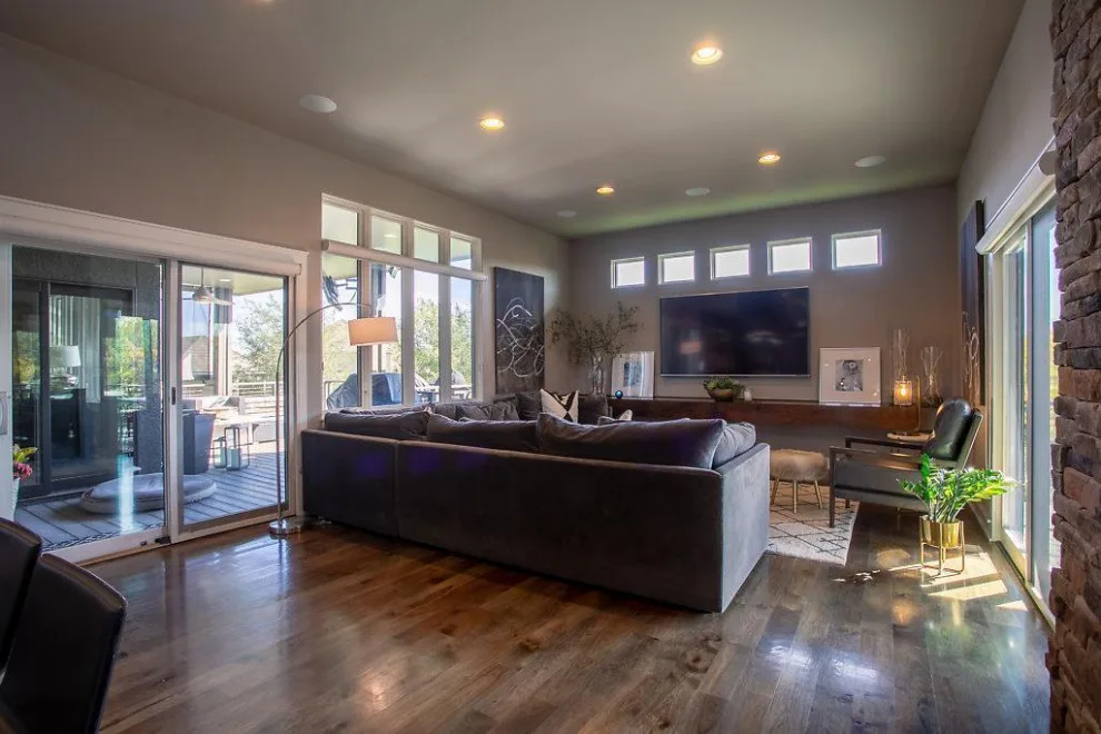 Contemporary Tailored Construction by Suma Design And Construction - Photo 4