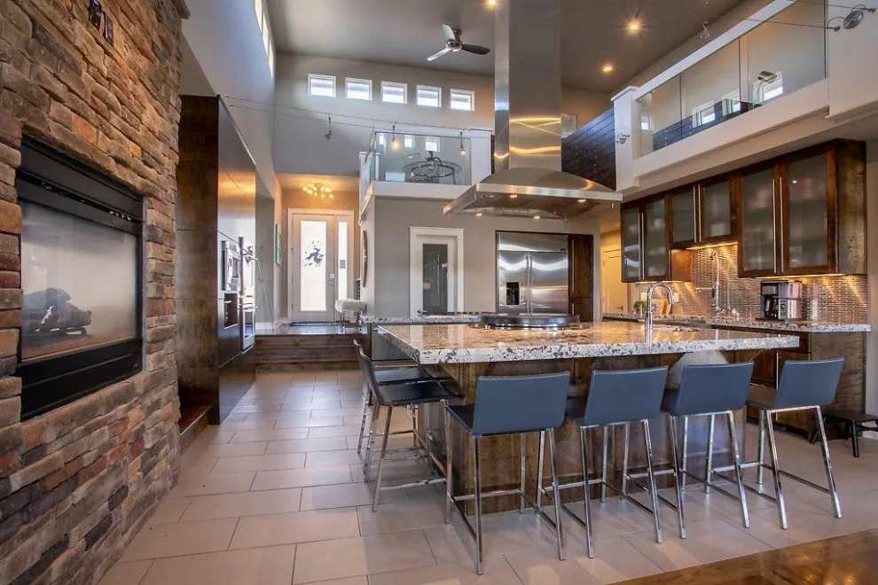 Contemporary Tailored Construction by Suma Design And Construction - Photo 3