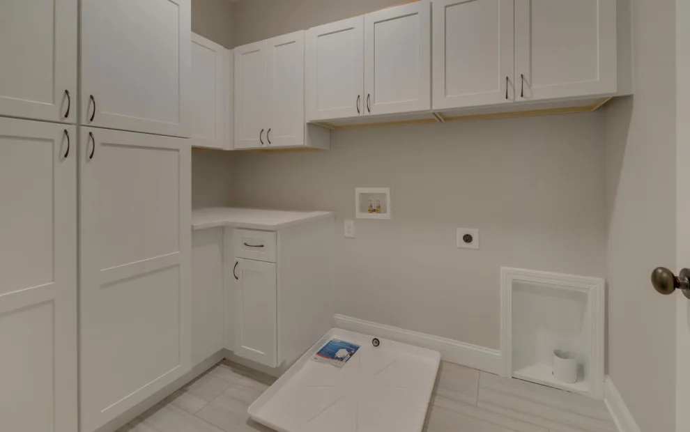 Project SW1021 Plan by Southernwood Homes - Photo 10