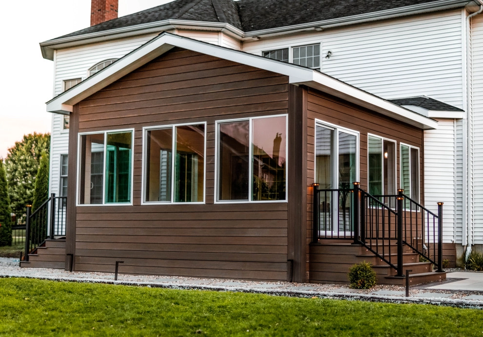 Grafton Screened porch by Amazing Garden & Construction - Photo 2