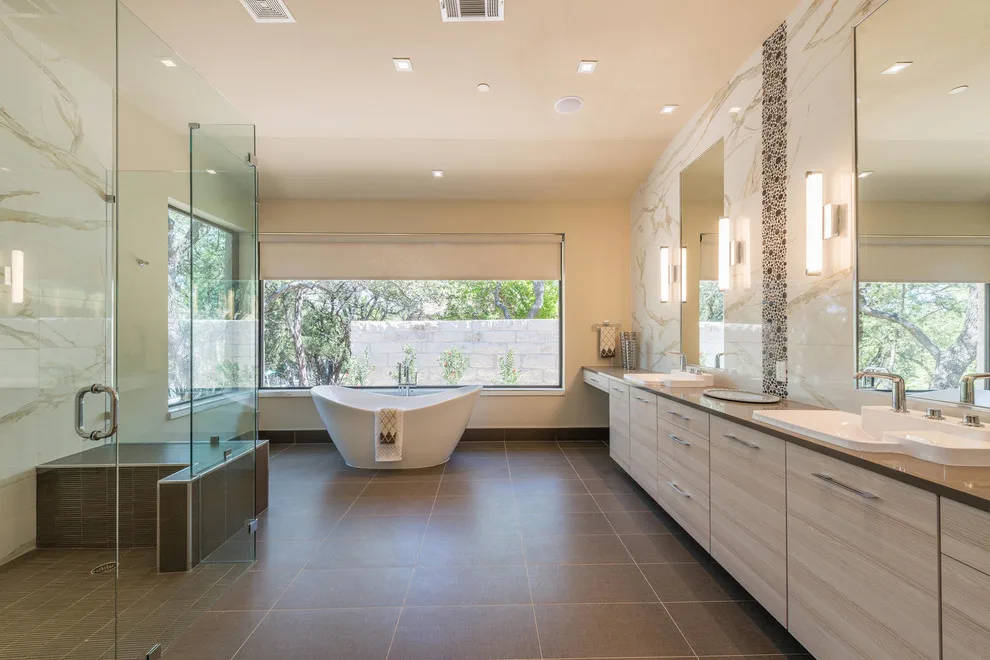 Contemporary Tailored Residence Austin by Camelot Custom Homes Inc. - Photo 5