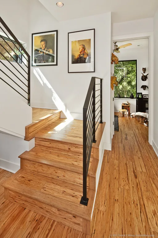 Contemporary Tailored Residence Austin by Camelot Custom Homes Inc. - Photo 10