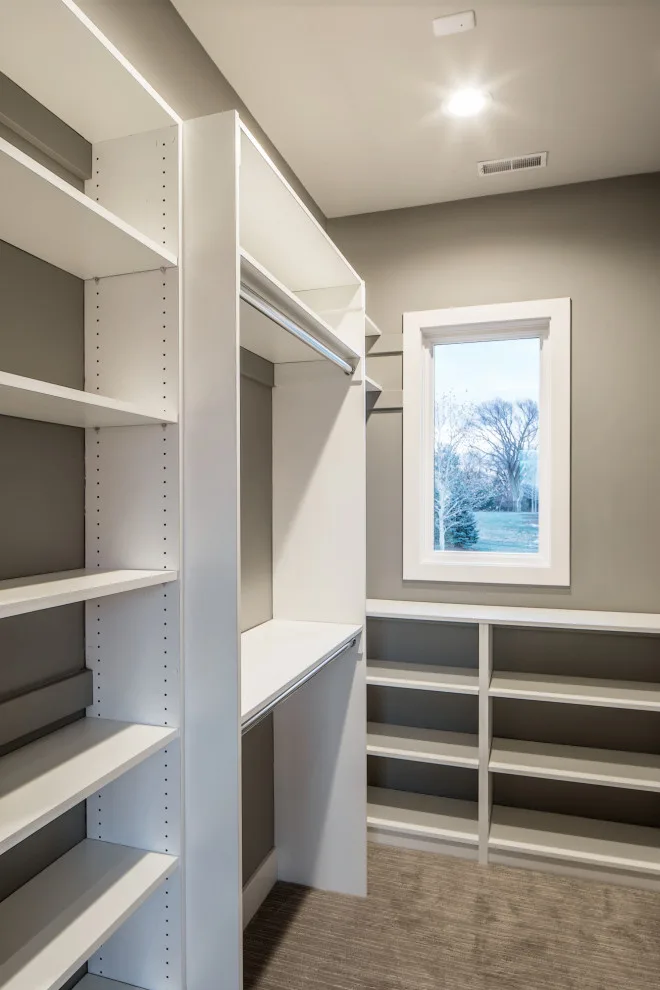 Contemporary and Diverse Tailored Residence by Bloomfield Custom Homes - Photo 6