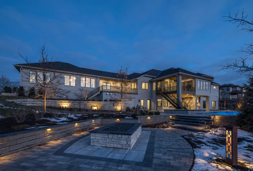 Contemporary and Diverse Tailored Residence by Bloomfield Custom Homes - Photo 15