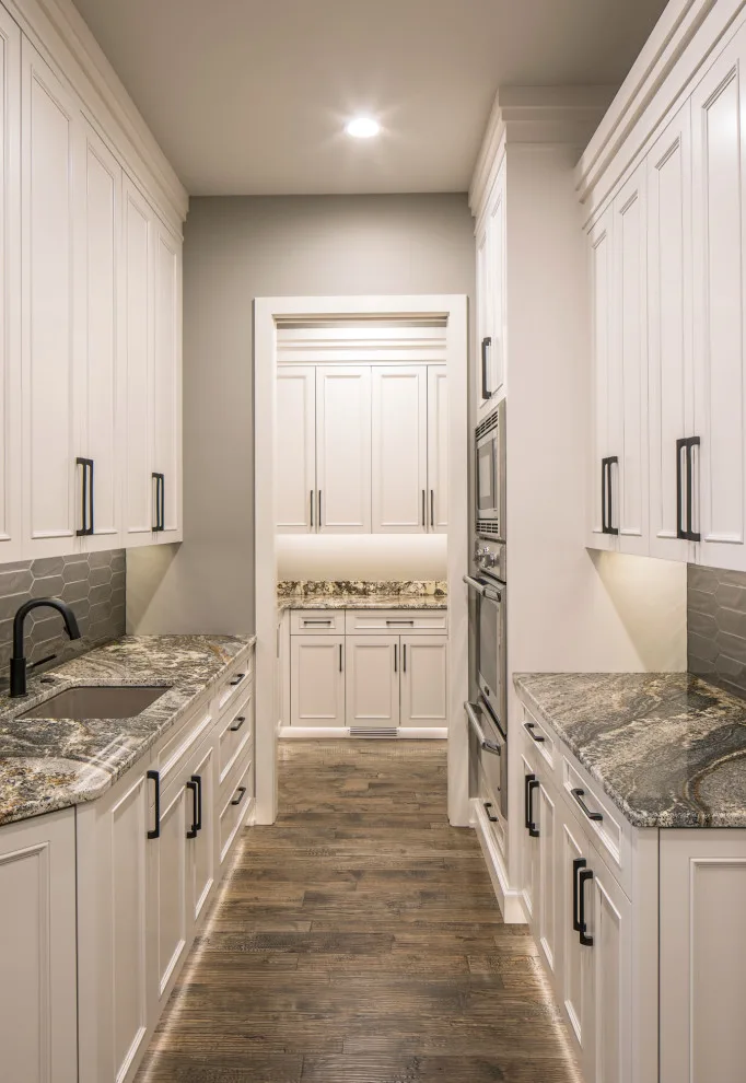 Contemporary and Diverse Tailored Residence by Bloomfield Custom Homes - Photo 17