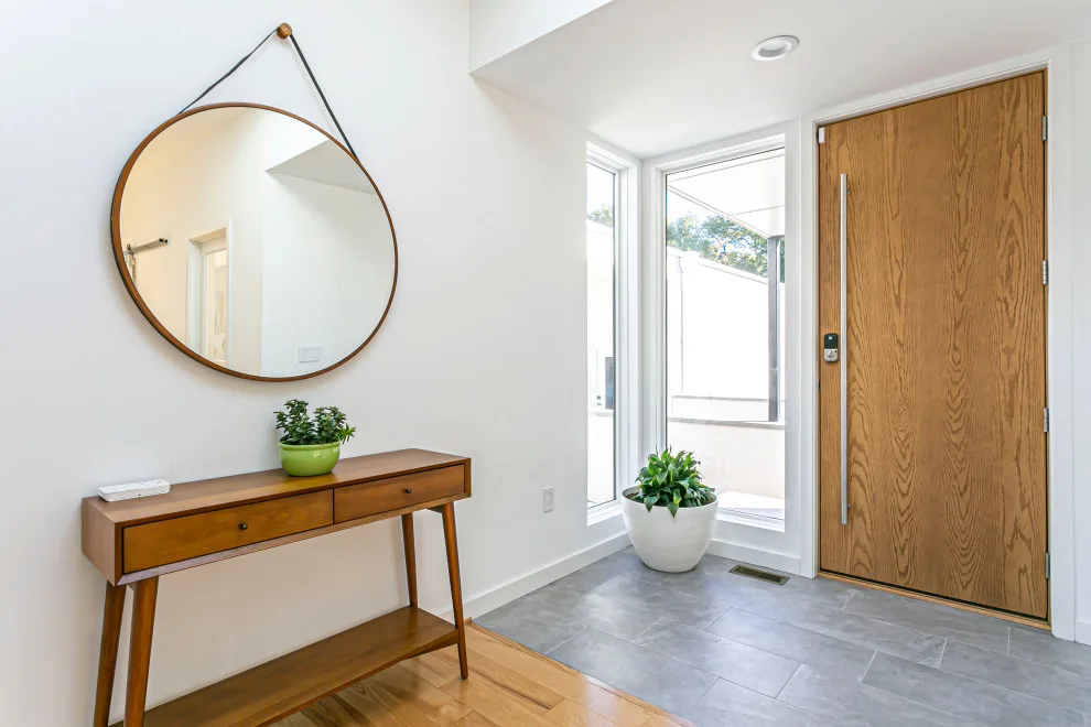 Contemporary Entrance by Vmax LLC - Photo 3