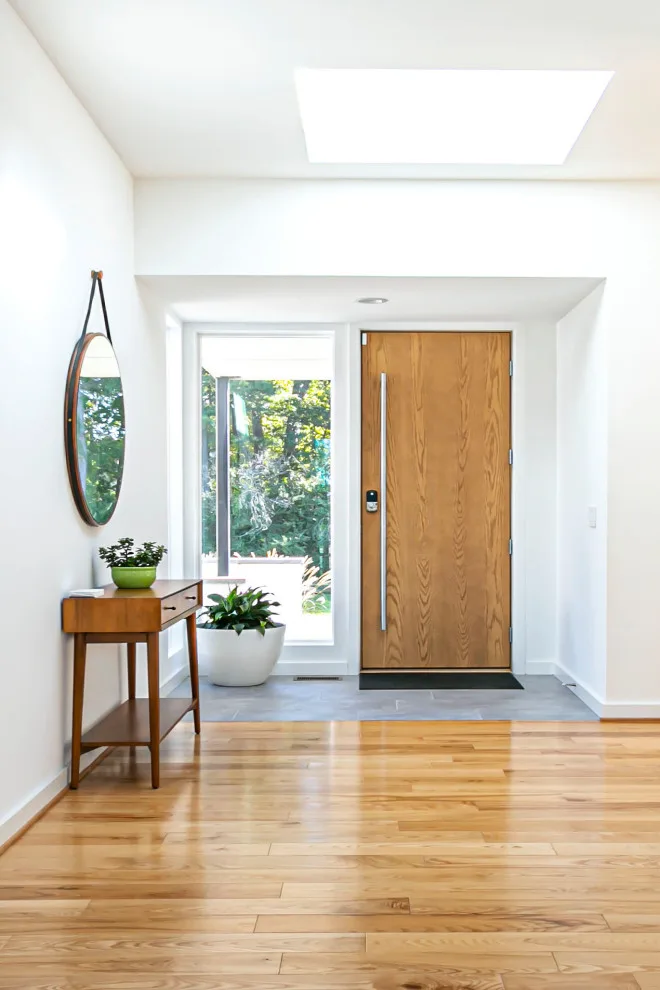 Contemporary Entrance by Vmax LLC - Photo 4
